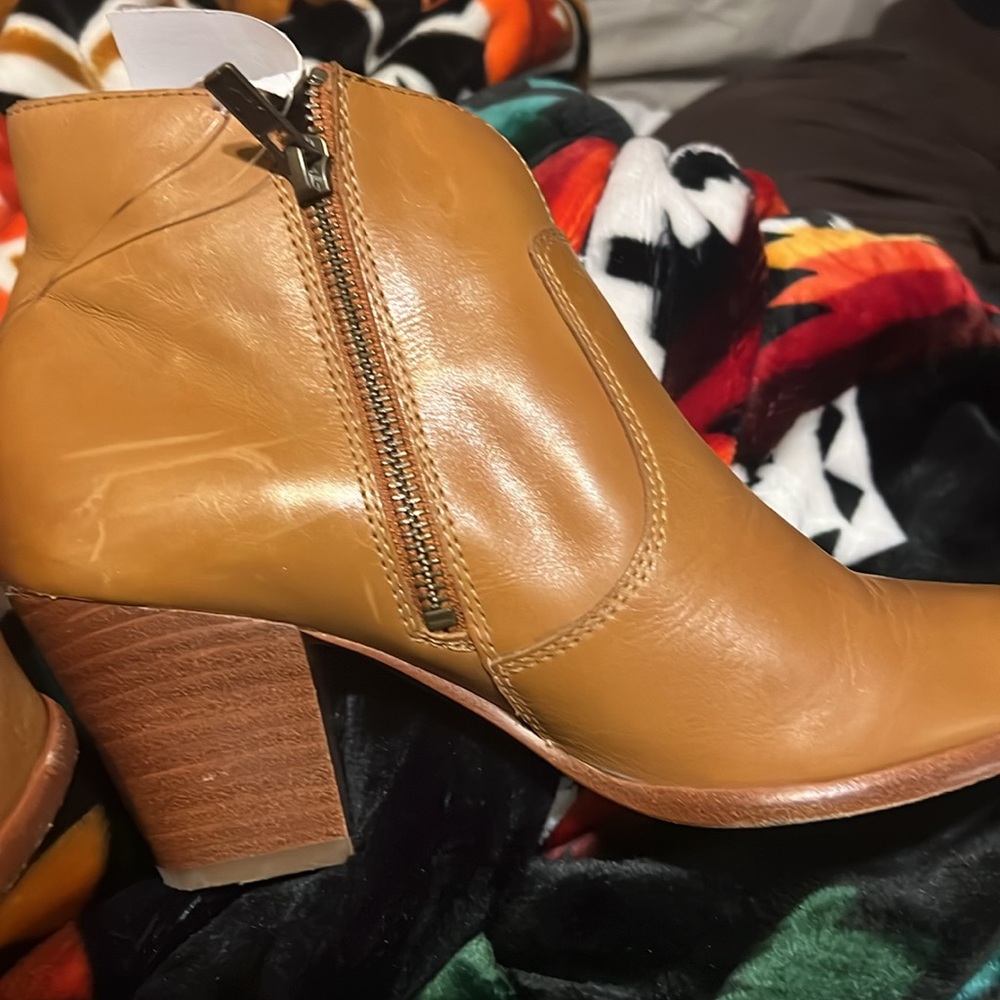 Frye size 7 - Picture 9 of 10